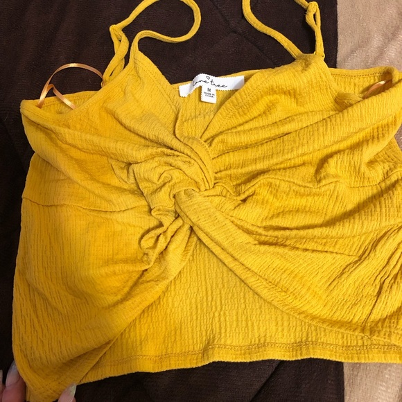 Crop Top - Picture 4 of 4